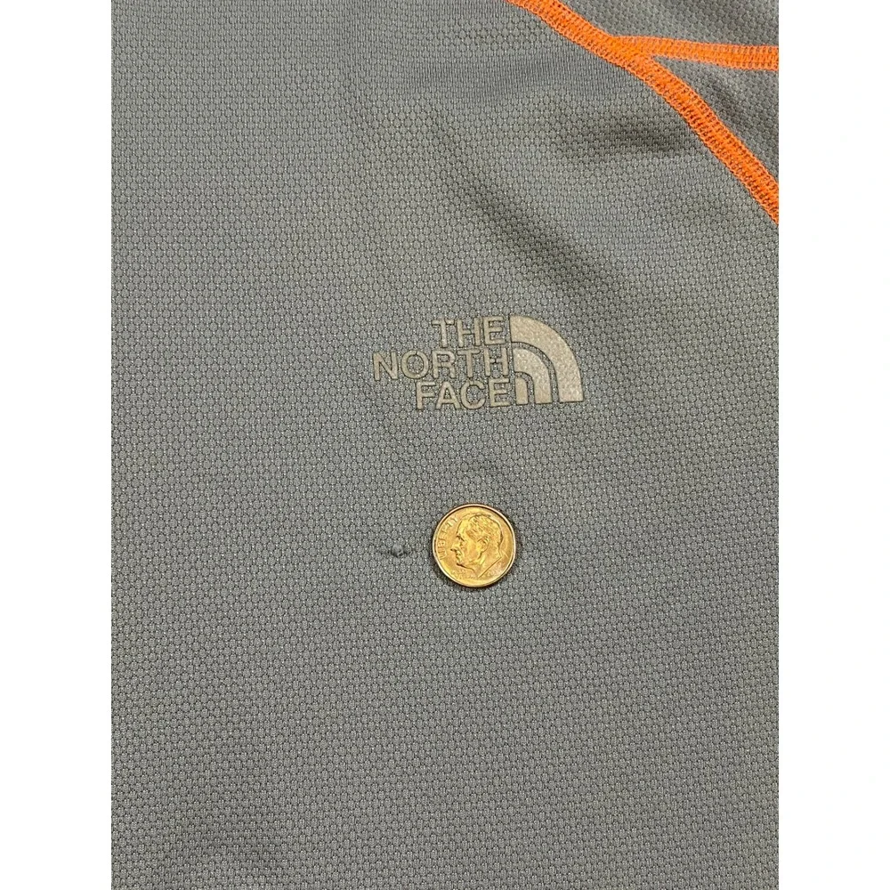 The North Face Mens Quarter Zip Long Sleeve FlashDry Athletic‎ Shirt L